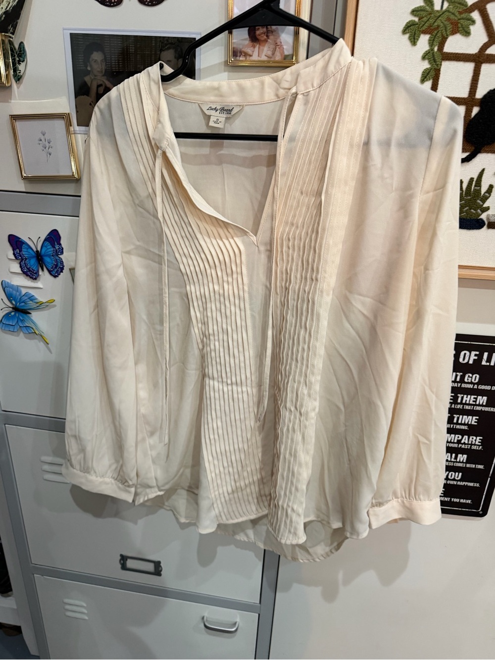 Lucky Brand Cream Pintuck V-Neck Blouse